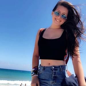 Meet your Posher, Rayna